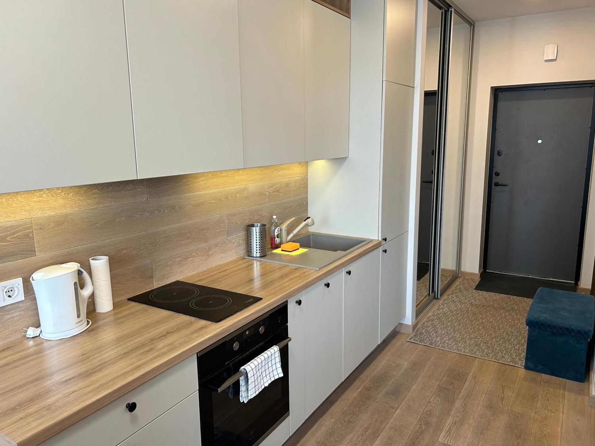 Your - Stylish In Center, With Balcony & Self Check-in