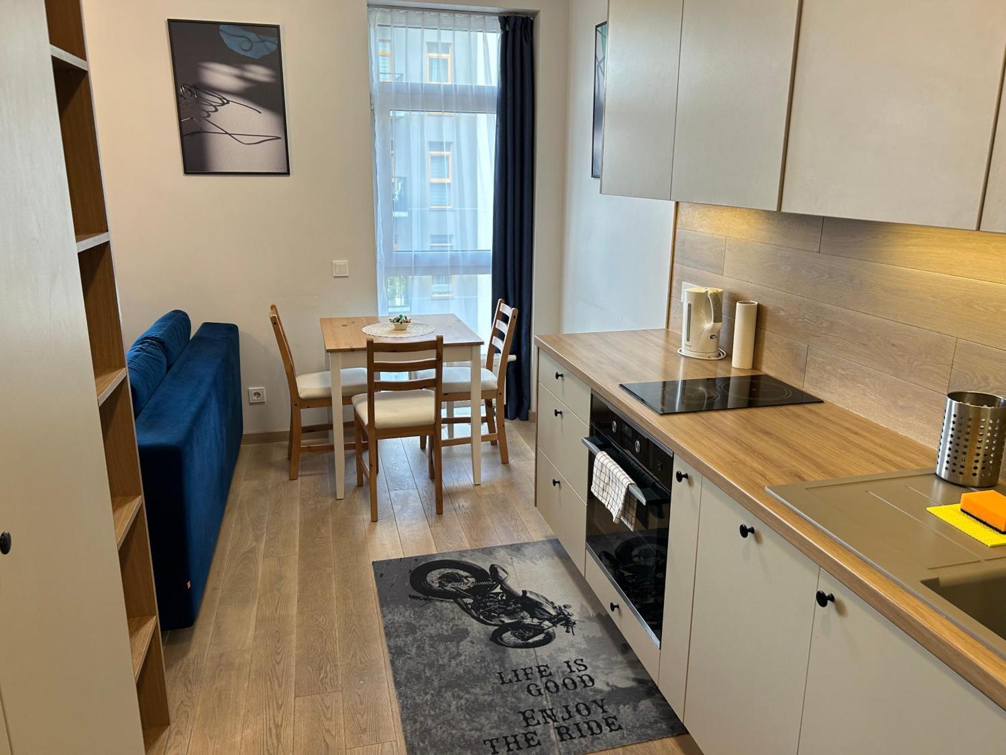 Your - Stylish In Center, With Balcony & Self Check-in Appartement *